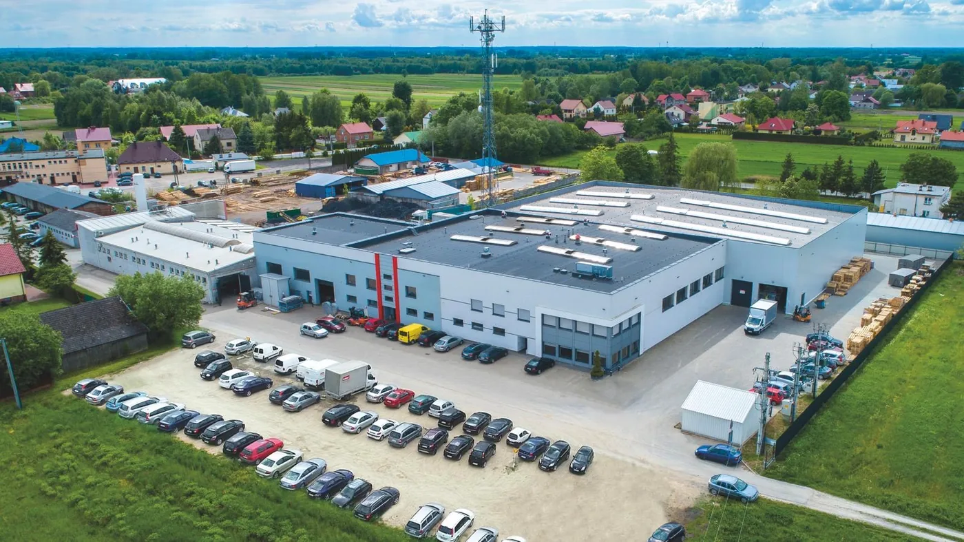 Maisto pardavimo automatų gamykla iš paukščio skrydžio